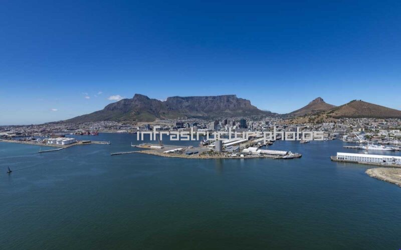 Port of Cape Town, Duncan Dock and Table Mountain