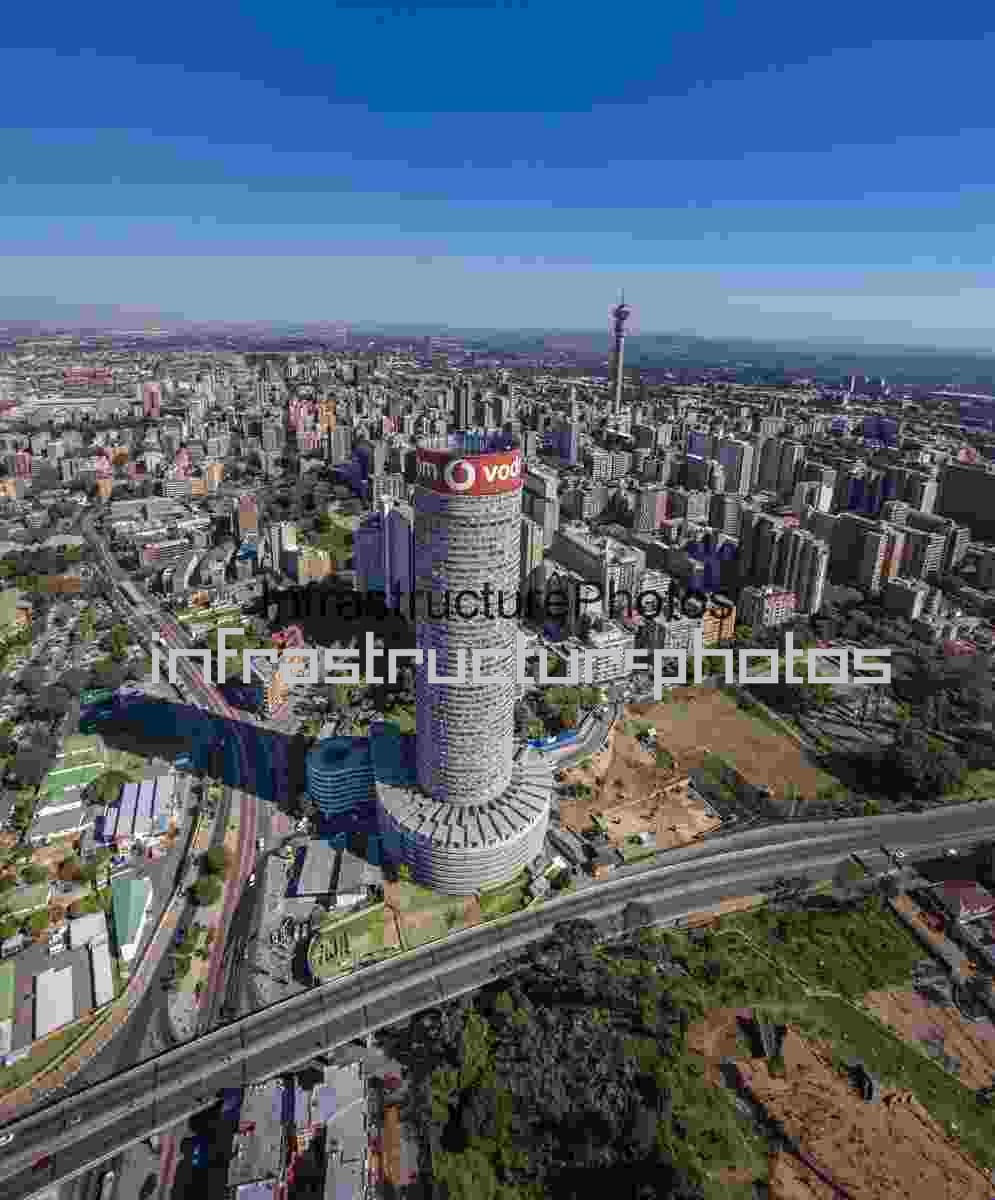 Ponte Towers_20180510_1019_46 Ponte City Apartments, Johannesburg