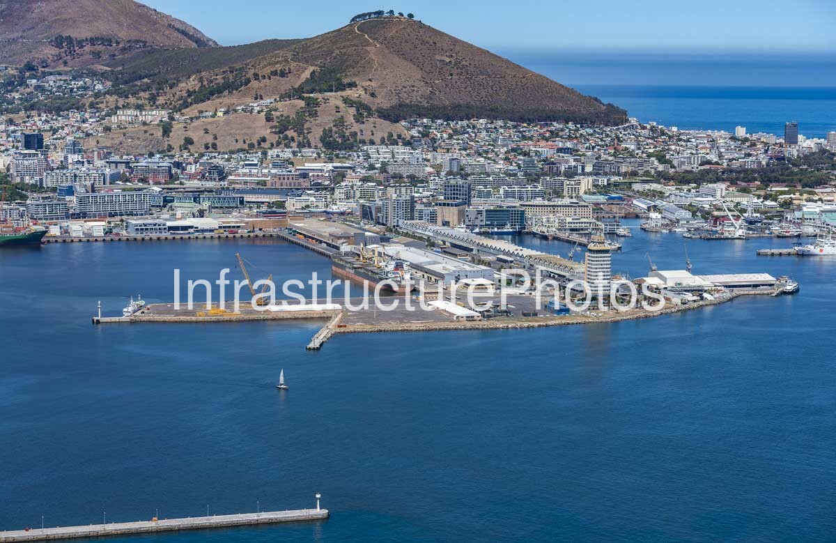 Cape-Town-Harbour_200104_1038-4-preview Infrastructure photo preview - watermarked