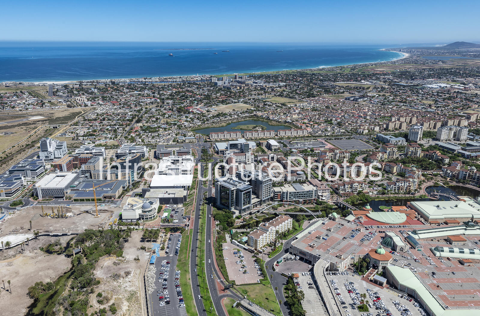 Cape-Town-Marriott-Hotel-Crystal-Towers_200104_1038-2-preview-1 Infrastructure photo preview - watermarked