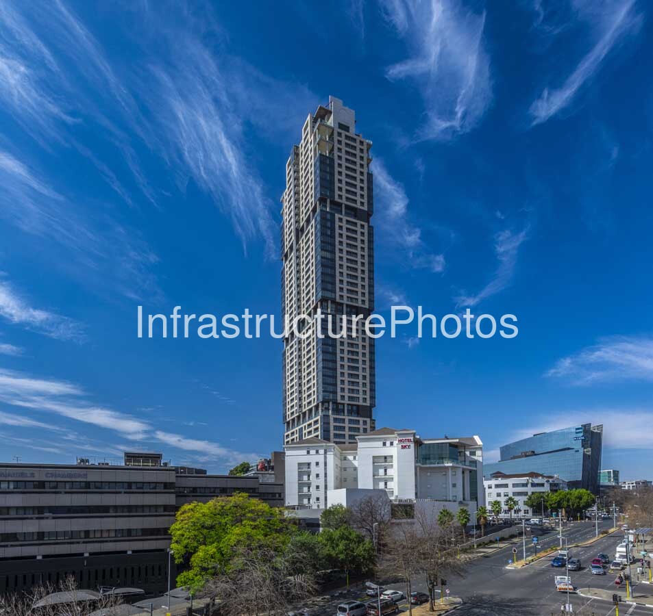The-Leo-2-preview Infrastructure photo preview - watermarked