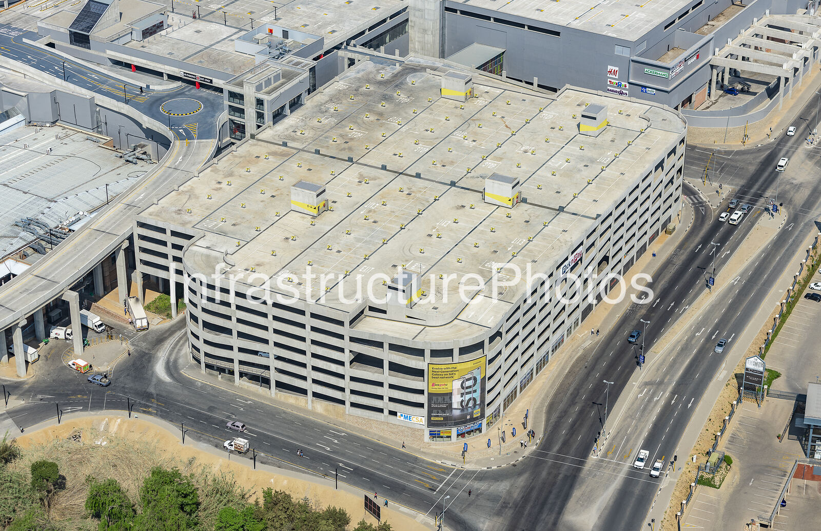 Fourways-Mall_190920_0945-5-preview-1 Infrastructure photo preview - watermarked