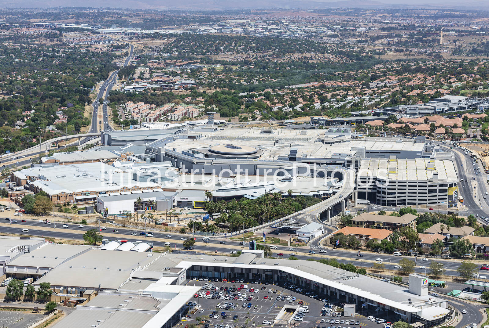 Fourways-Mall_191005_1103-preview-1 Infrastructure photo preview - watermarked