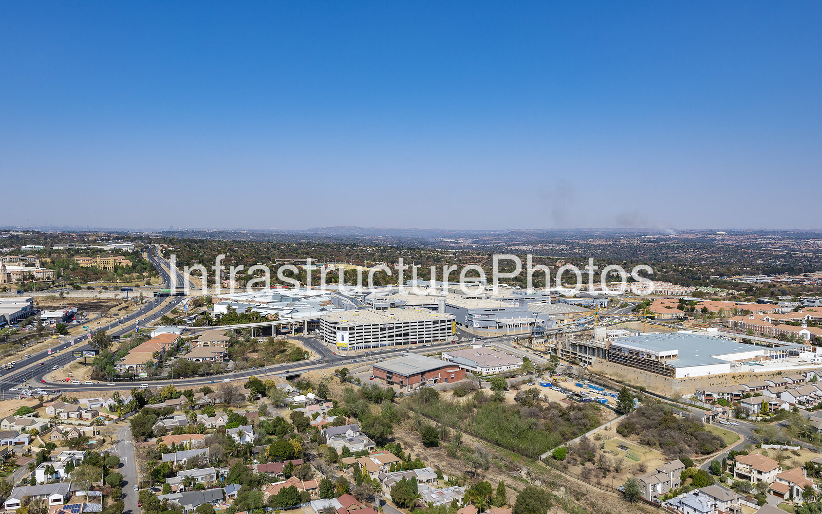 Fourways-Mall_200826_1049-preview-1 Infrastructure photo preview - watermarked