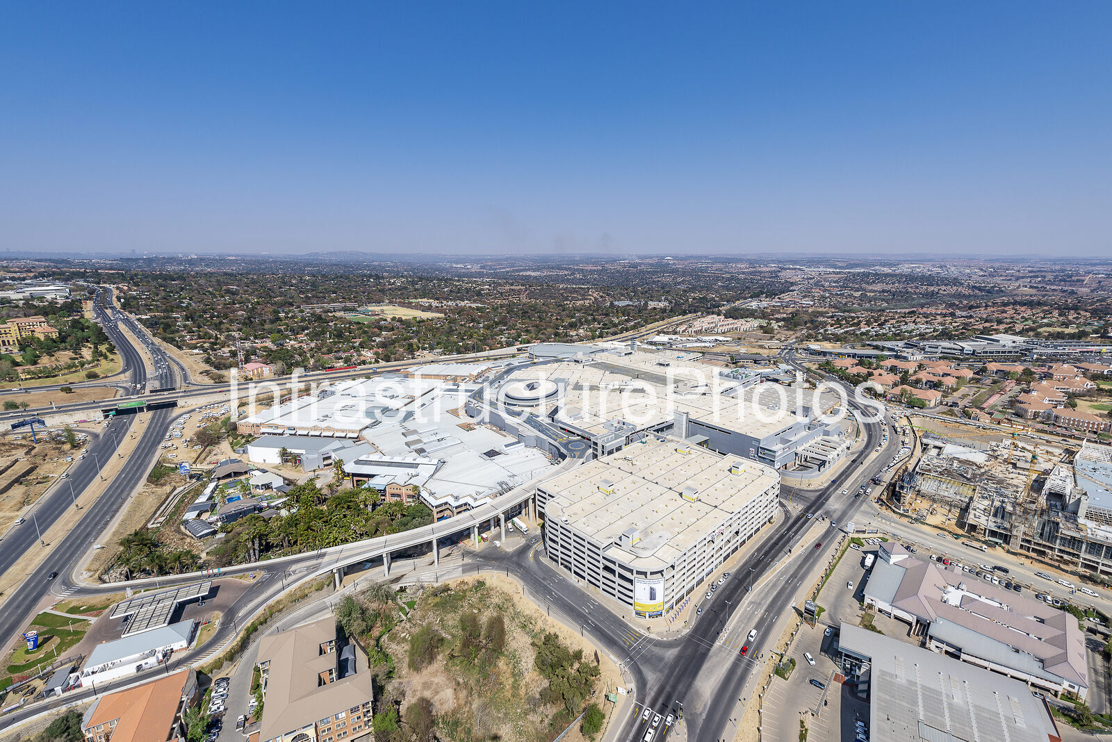 Fourways-Mall_200826_1051-preview-1 Infrastructure photo preview - watermarked
