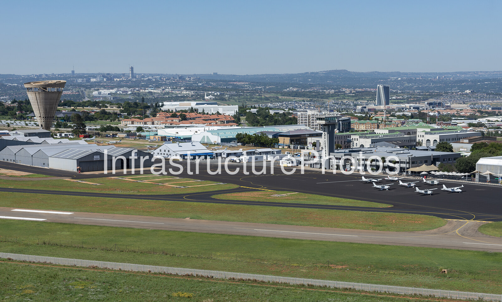 Grand-Central-Airport_190112_0916-preview-1 Infrastructure photo preview - watermarked