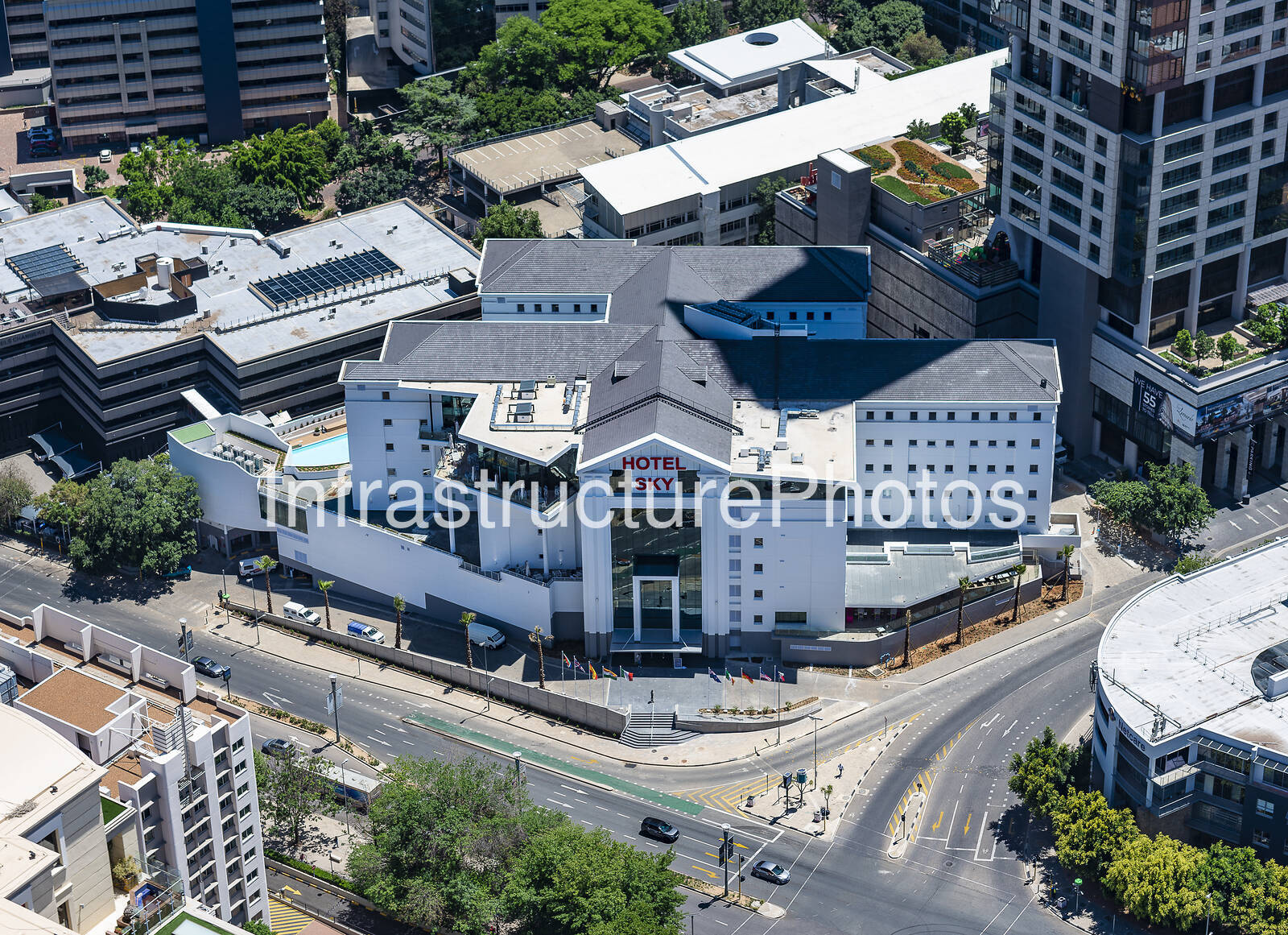 Hotel-Sky_201119_1041-preview-1 Infrastructure photo preview - watermarked