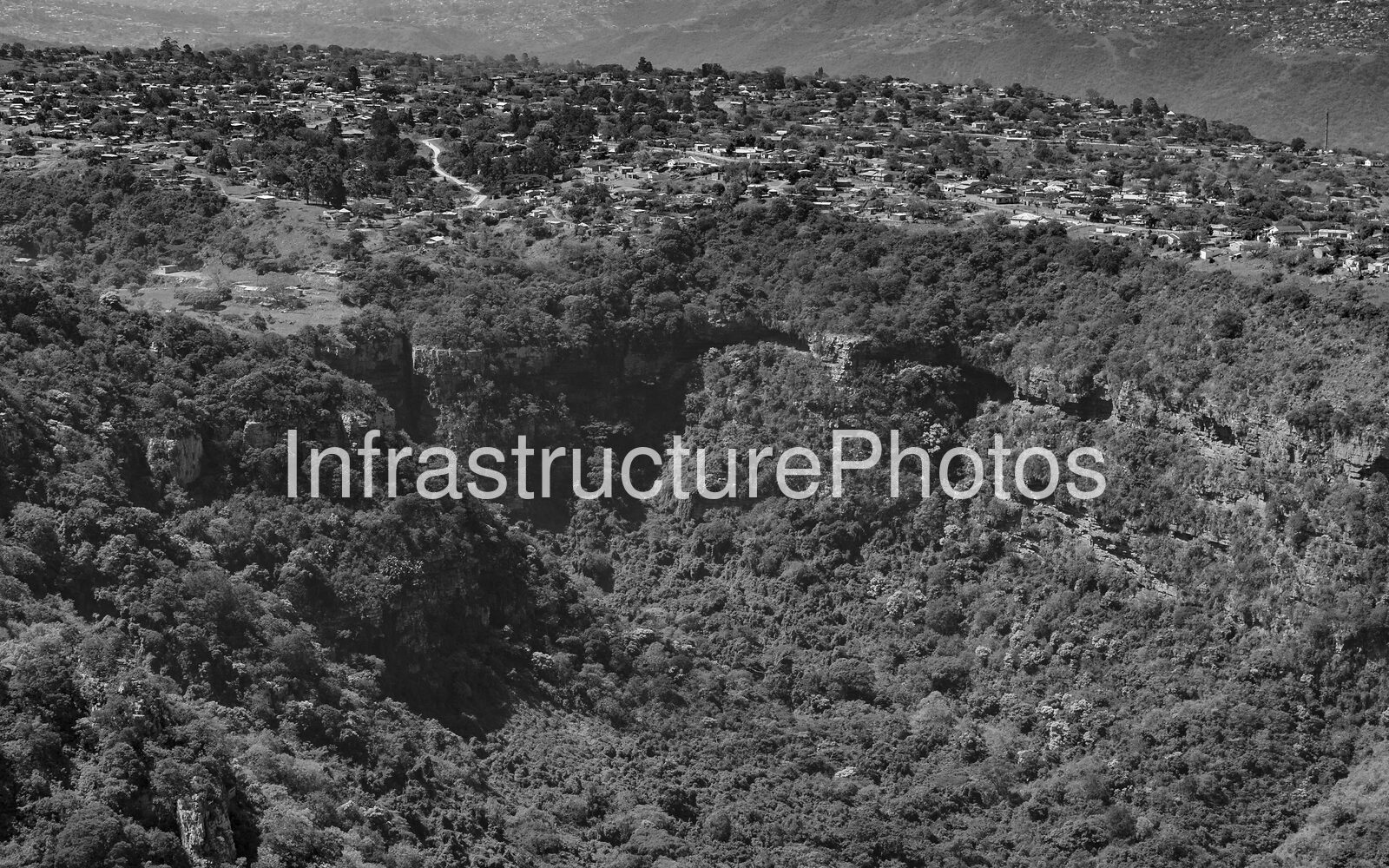 KZN-Landscapes-_20161006_1308_41-preview-1 Infrastructure photo preview - watermarked