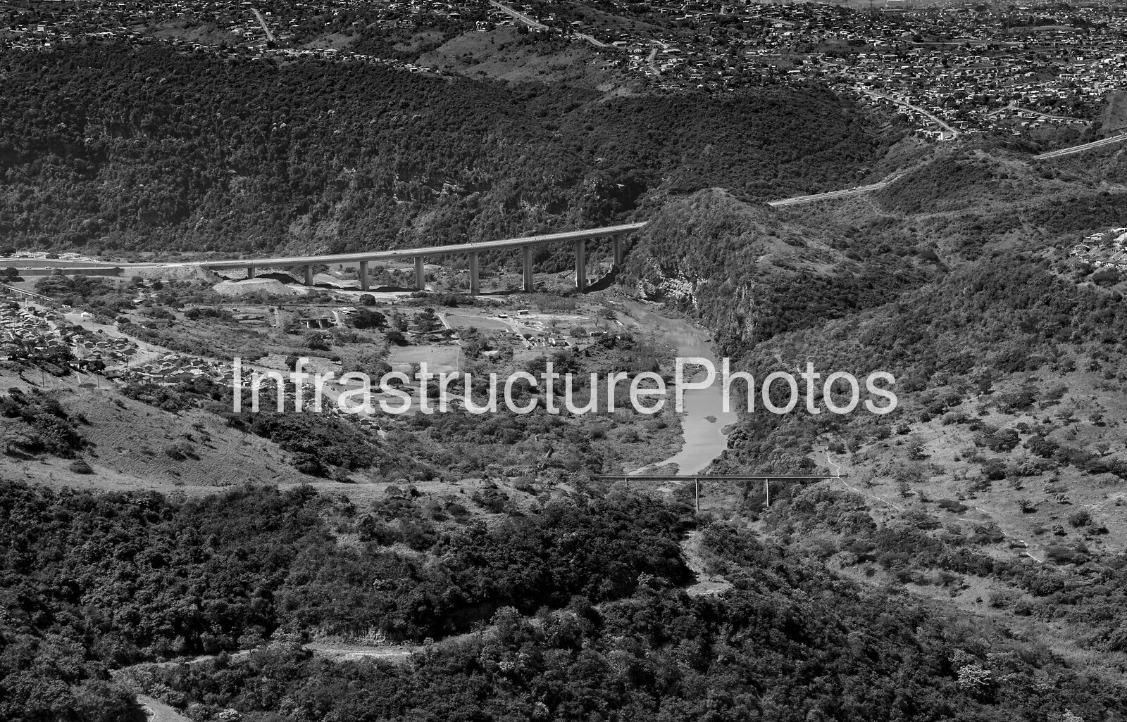 KZN-Landscapes-_20161006_1310_37-preview-1 Infrastructure photo preview - watermarked