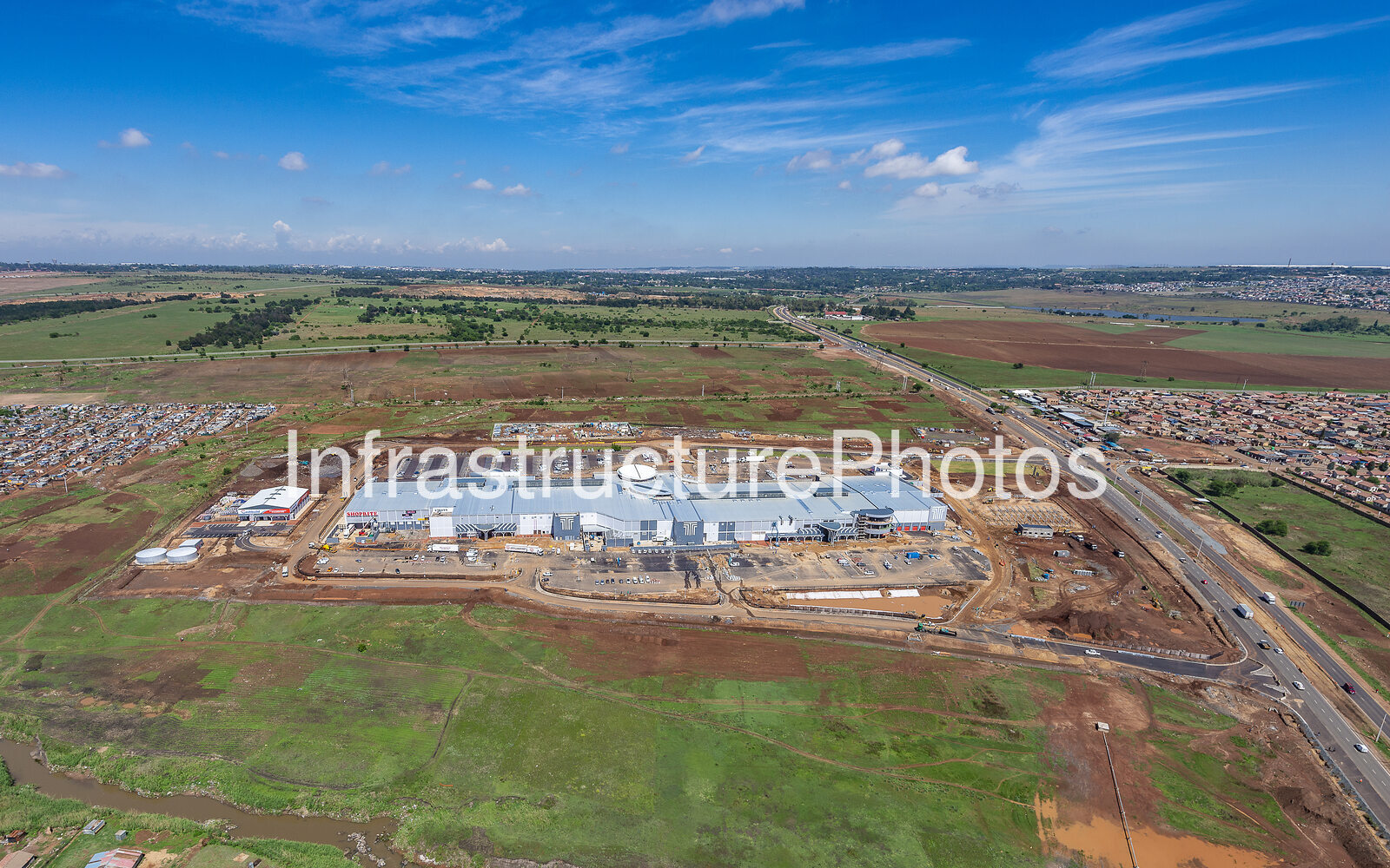 Mall-of-Tembisa_201106_0925-preview-1 Infrastructure photo preview - watermarked