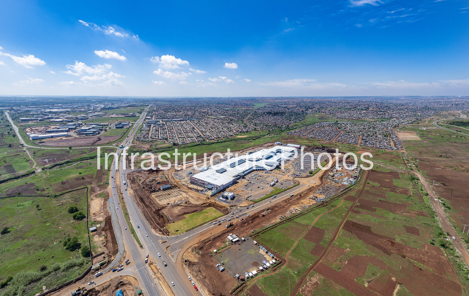 Mall-of-Tembisa_201106_0926-3-preview-1 Infrastructure photo preview - watermarked