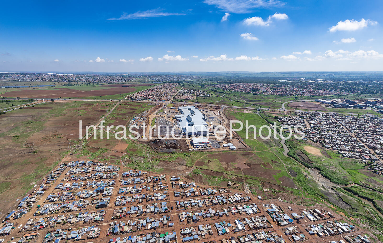 Mall-of-Tembisa_201106_0926-4-preview-1 Infrastructure photo preview - watermarked