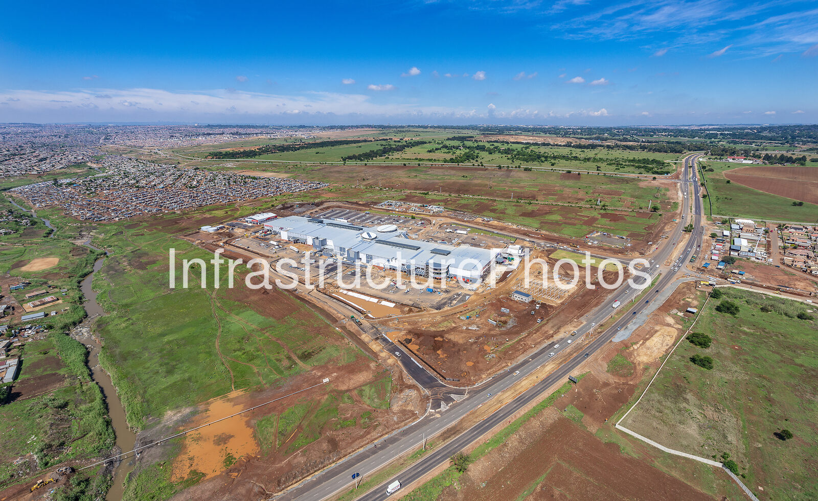 Mall-of-Tembisa_201106_0926-preview-1 Infrastructure photo preview - watermarked