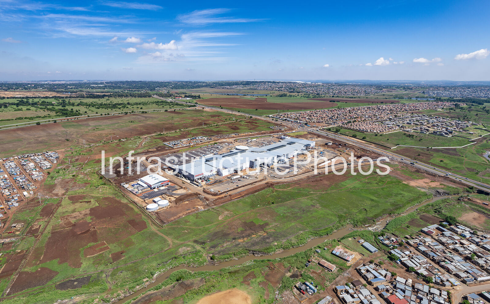 Mall-of-Tembisa_201106_0927-preview-1 Infrastructure photo preview - watermarked
