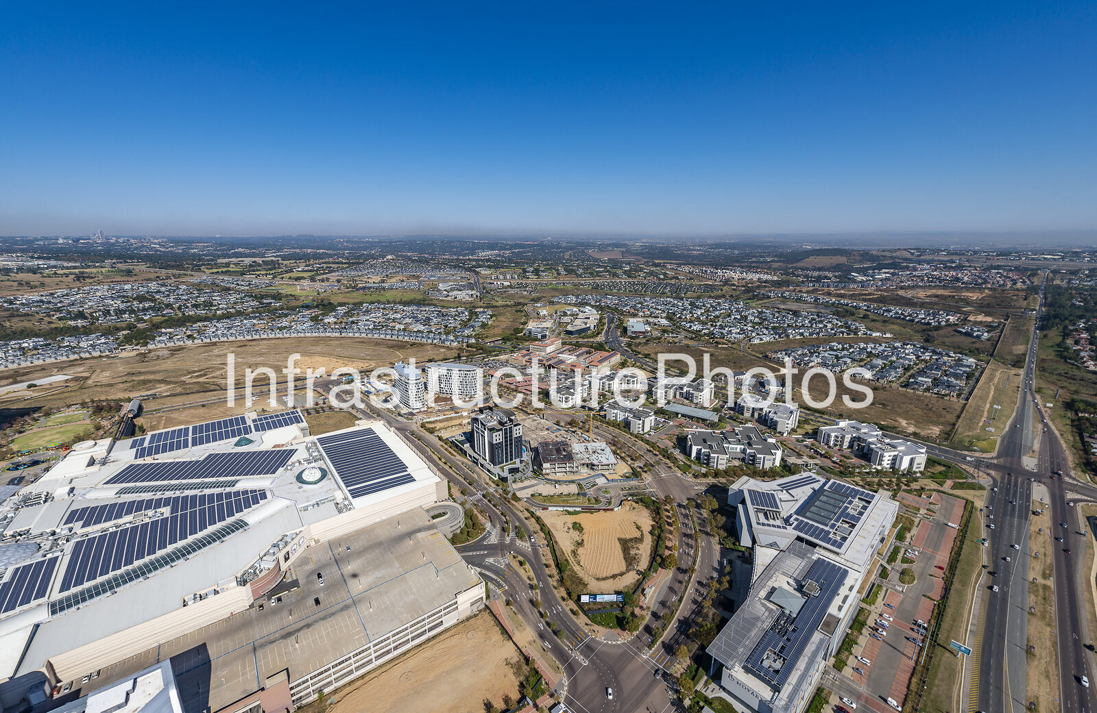 Waterfall-Courtyard-Hotel_210428_0945-preview-1 Infrastructure photo preview - watermarked