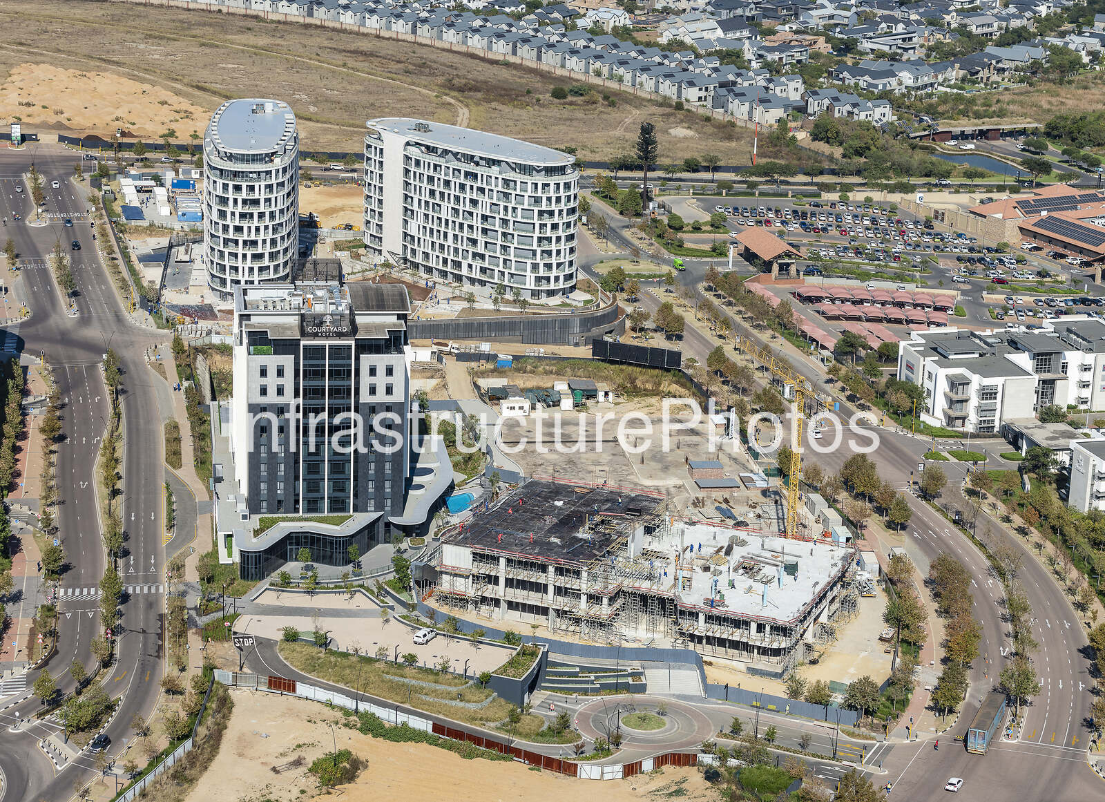 Waterfall-Courtyard-Hotel_210428_0946-preview-1 Infrastructure photo preview - watermarked