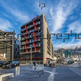 Radisson Red Hotel V & A Waterfront